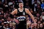 大范甘迪各奖项投票选择：约基奇MVP 文班DPOY 弗拉格最佳新秀