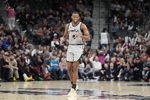 真尽力了！福克斯19中10得27分3板9助2断 三分10中4